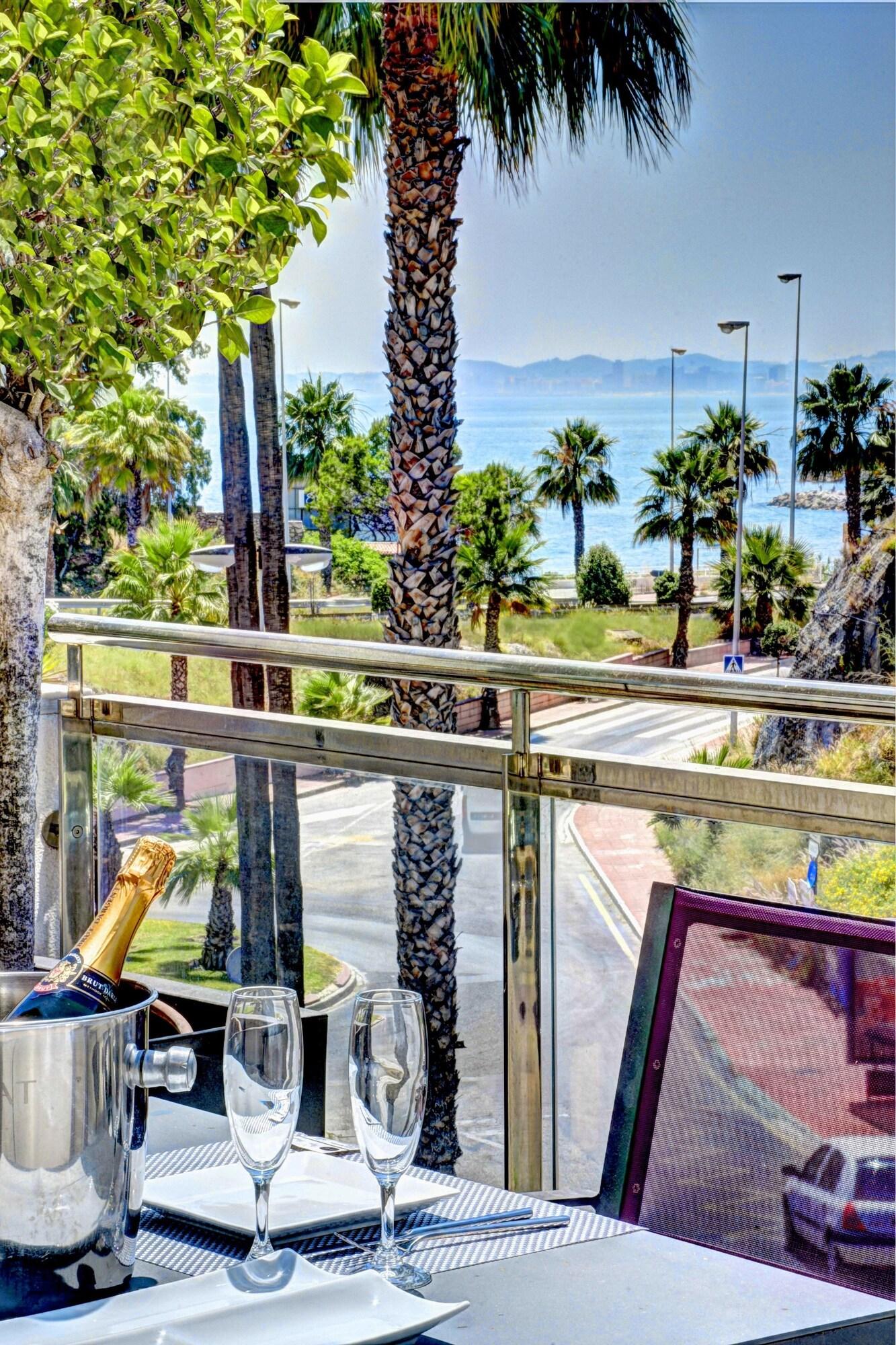 Apartahotel Artplatinum & 4*