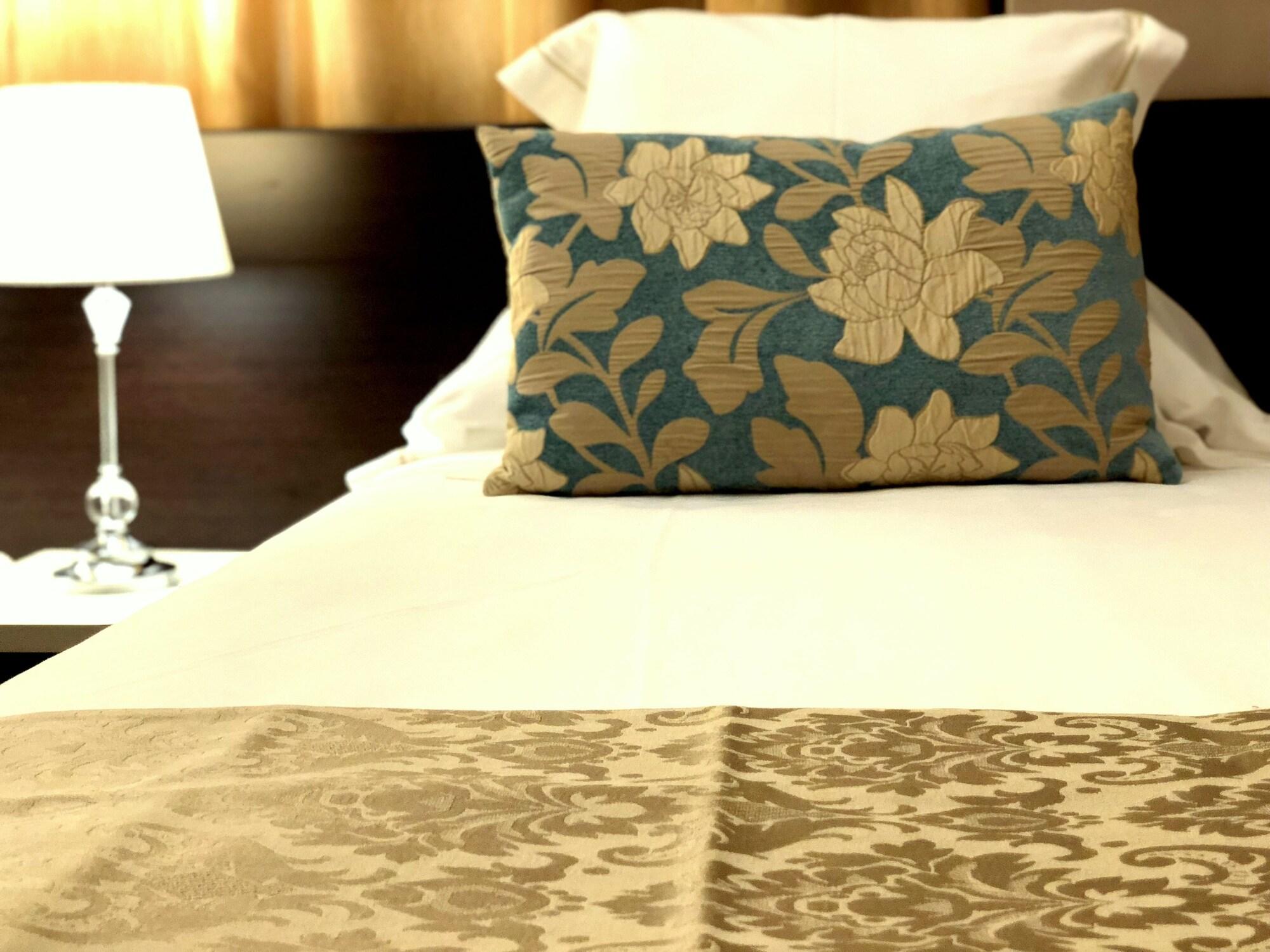 Artplatinum & Apartahotel Benalmádena